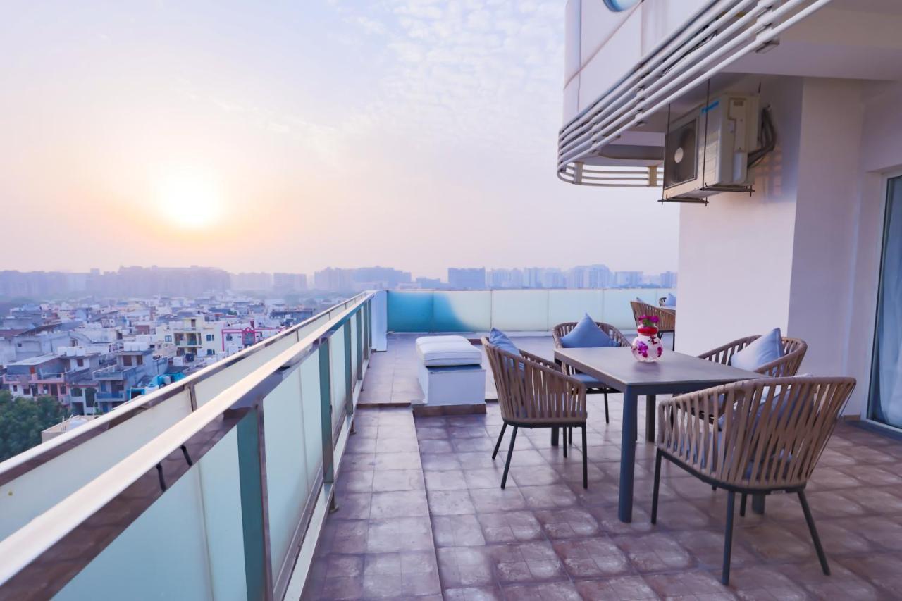 Regenta Suites Gurugram, Sohna Road, Sector 49 Gurgaon Exterior foto